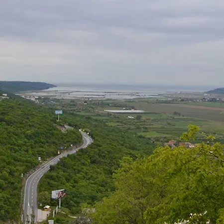 Stari Kastel Venere * Buje